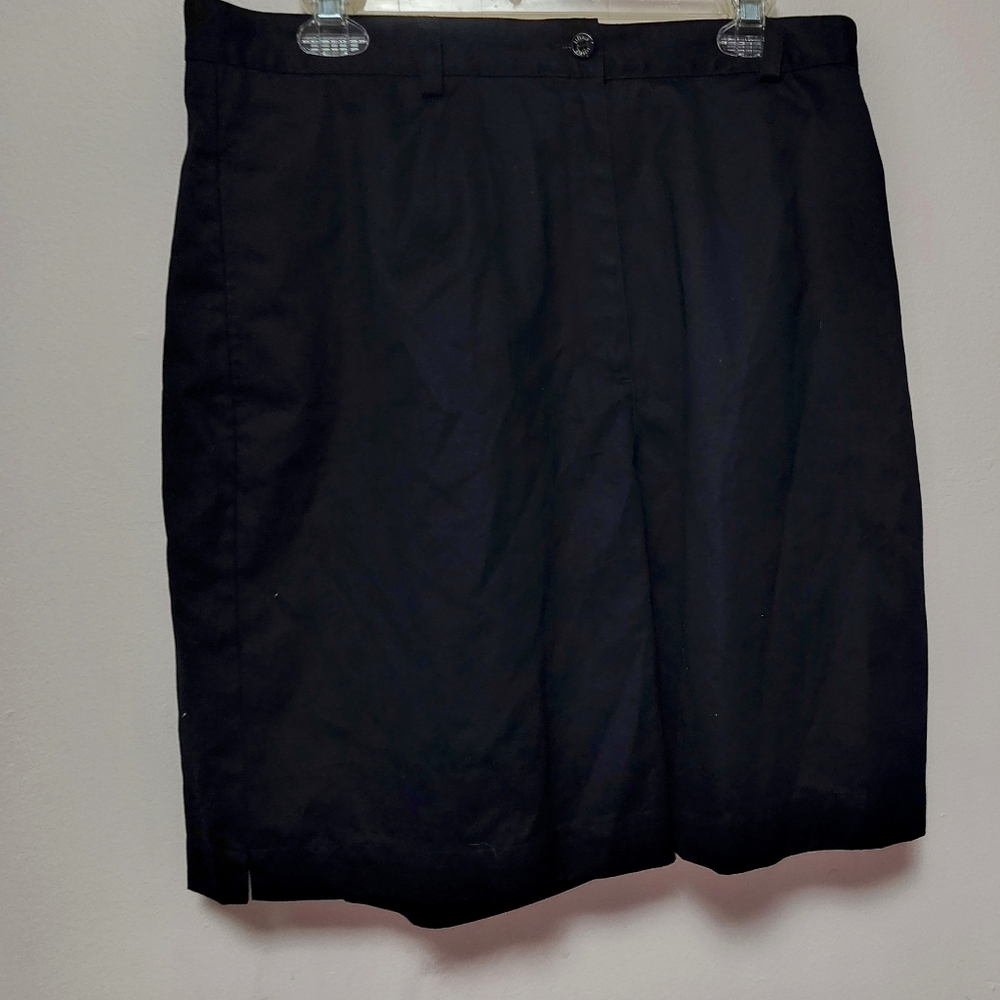 LIZ Golf Black Cotton Alagodon Shorts 16